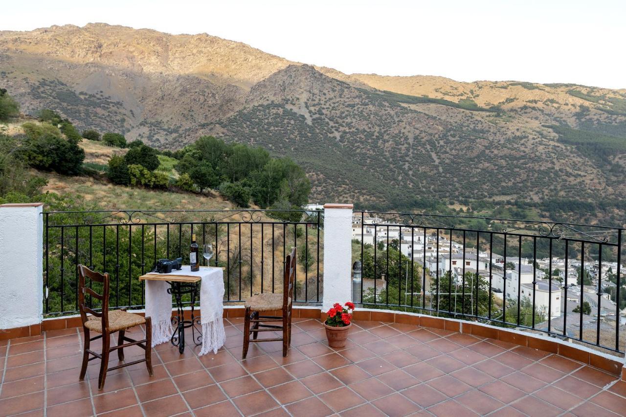 Casa Rural El Fuerte De Atabuey Trevelez Ngoại thất bức ảnh